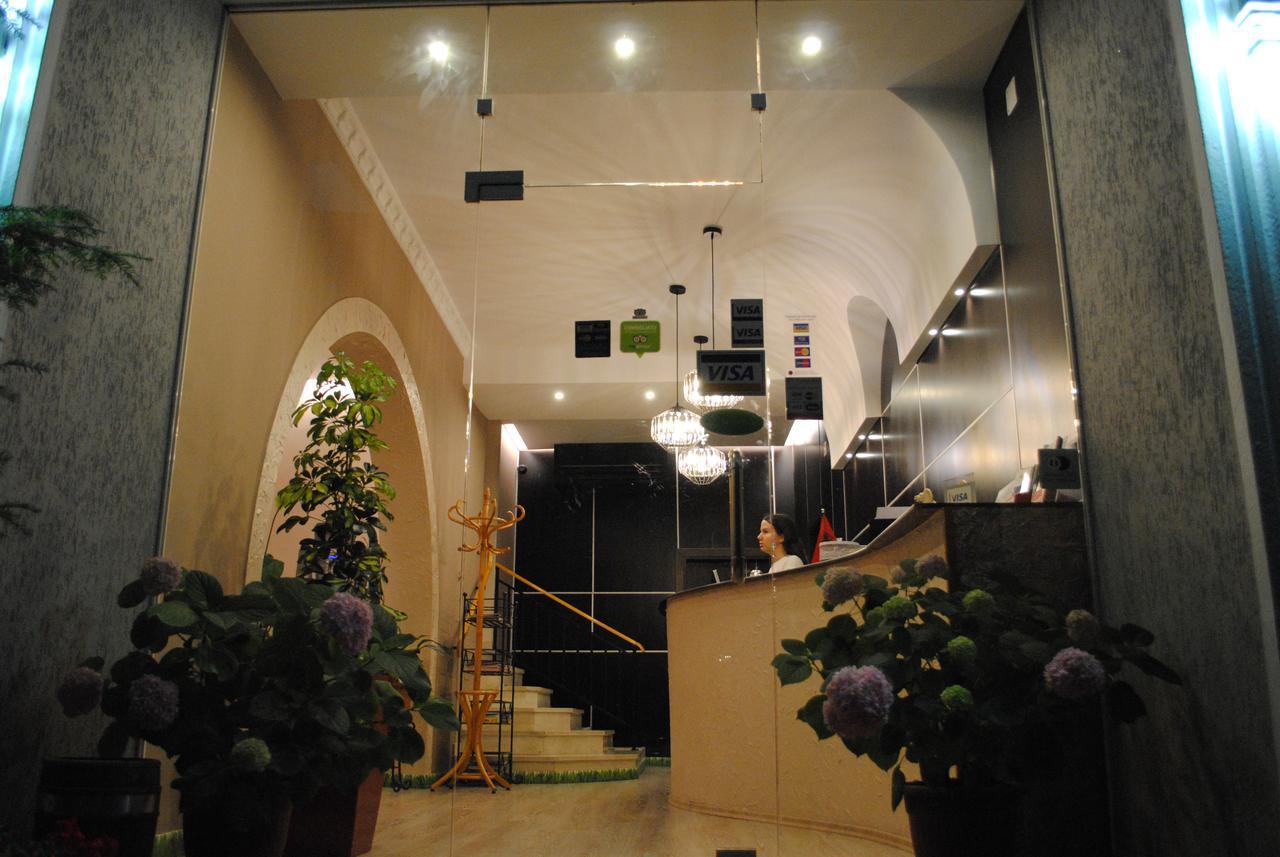 Hotel Palma Tirana Buitenkant foto