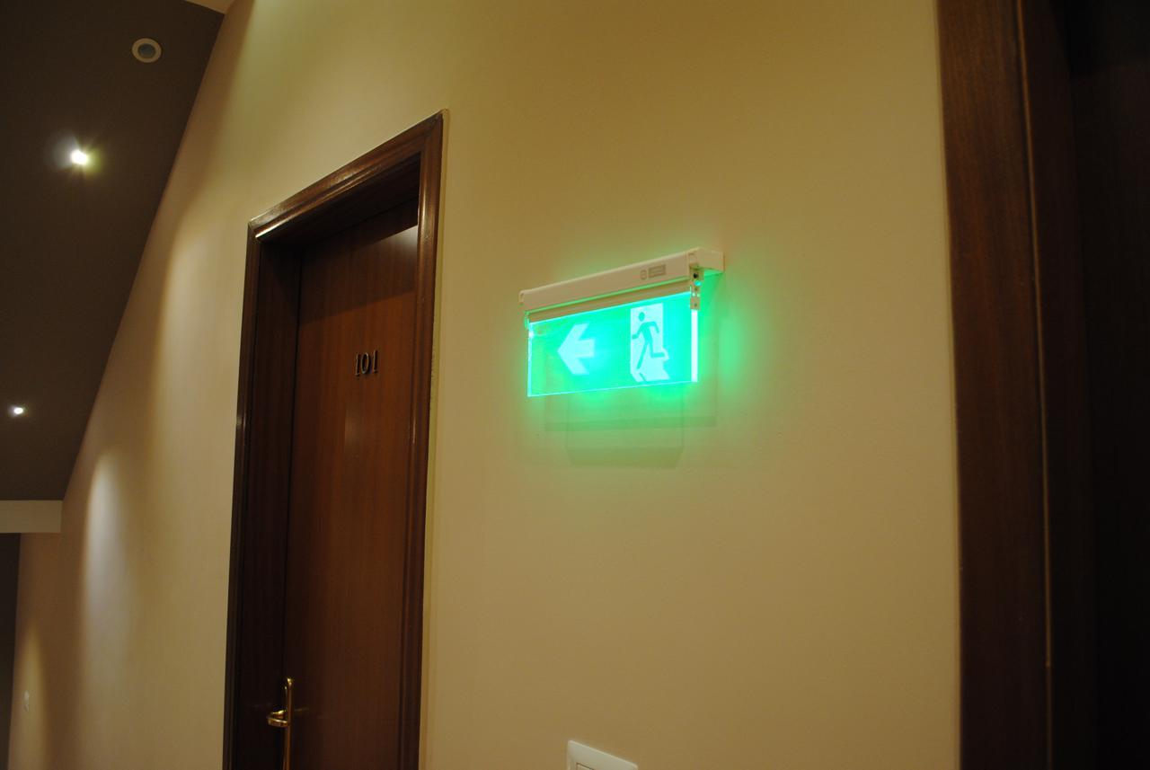 Hotel Palma Tirana Buitenkant foto